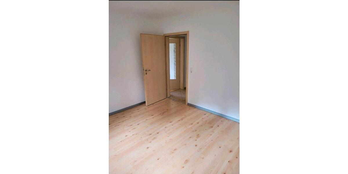 Etagenwohnung Hartha - 2 Zimmer, 60 m&sup2;, 366&euro; | Angebot:24355976