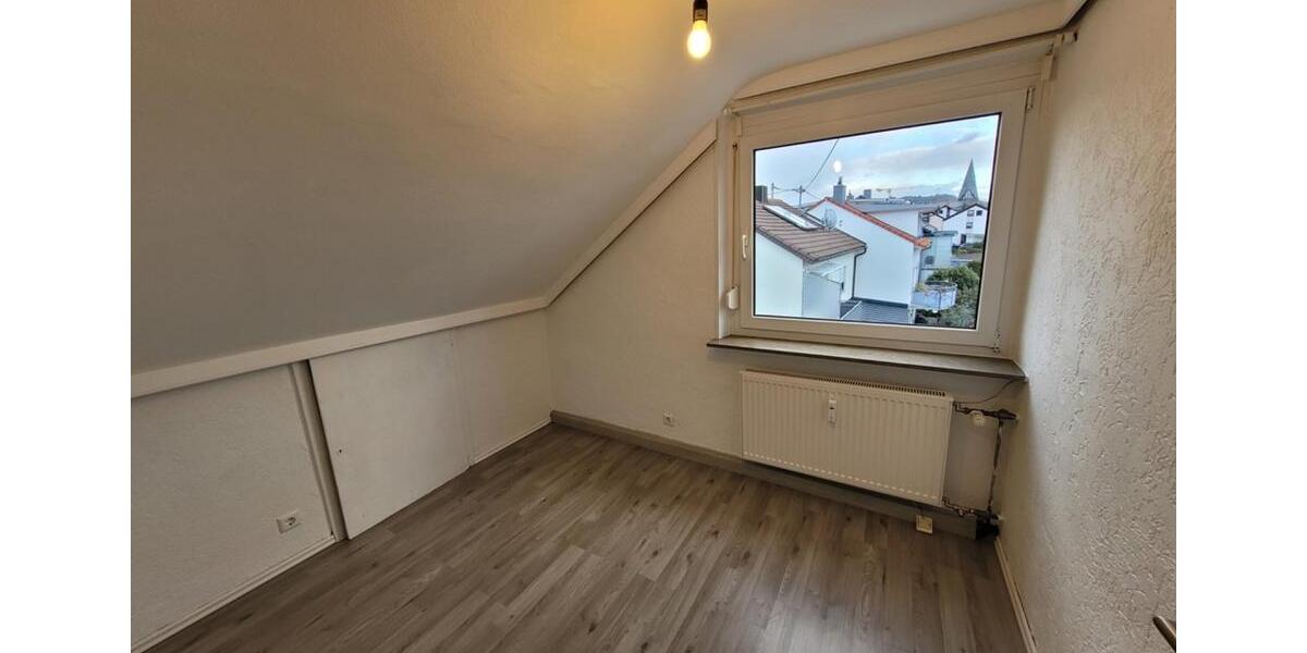 Dachgeschoßwohnung Waiblingen Bittenfeld - 3 Zimmer, 50 m&sup2;, 700&euro; | Angebot:25097395