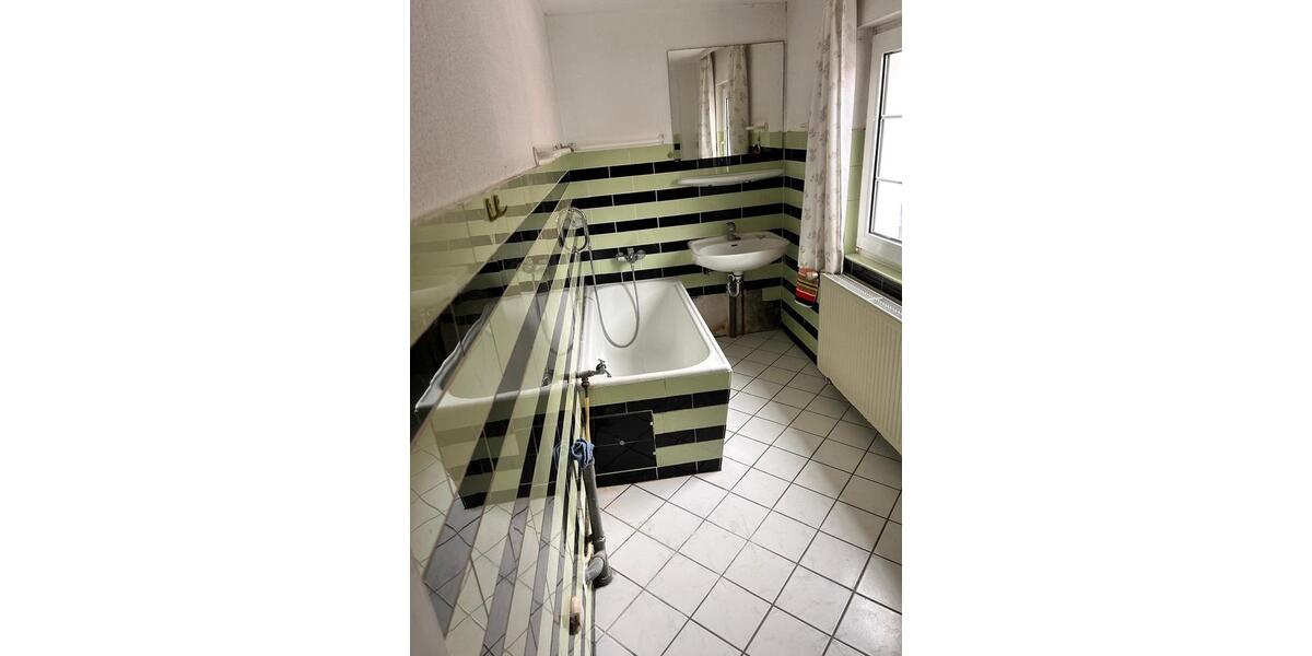 Maisonettenwohnung Sontra - 5 Zimmer, 158 m&sup2;, 925&euro; | Angebot:24628873