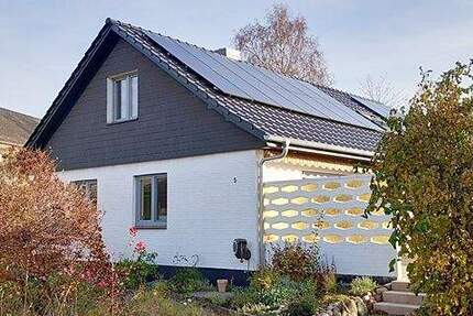 Willkommen in Uetersen! Modernisiertes Einfamilienhaus mit Vollkeller, Garten und Garage 4 zimmer