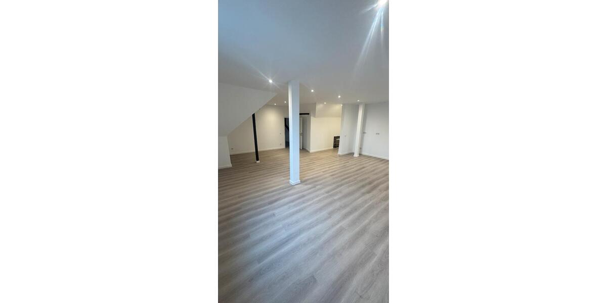 Dachgeschoßwohnung Bernkastel-Kues Kues - 4 Zimmer, 120 m&sup2;, 850&euro; | Angebot:24795438