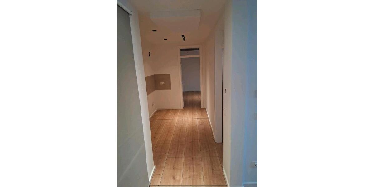 Etagenwohnung Regensburg Brandlberg - 3 Zimmer, 80 m&sup2;, 1.250&euro; | Angebot:25905428