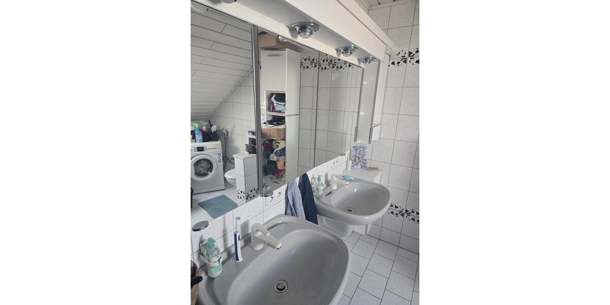 Dachgeschoßwohnung Bidingen - 4.5 Zimmer, 127 m&sup2;, 1.450&euro; | Angebot:26535676
