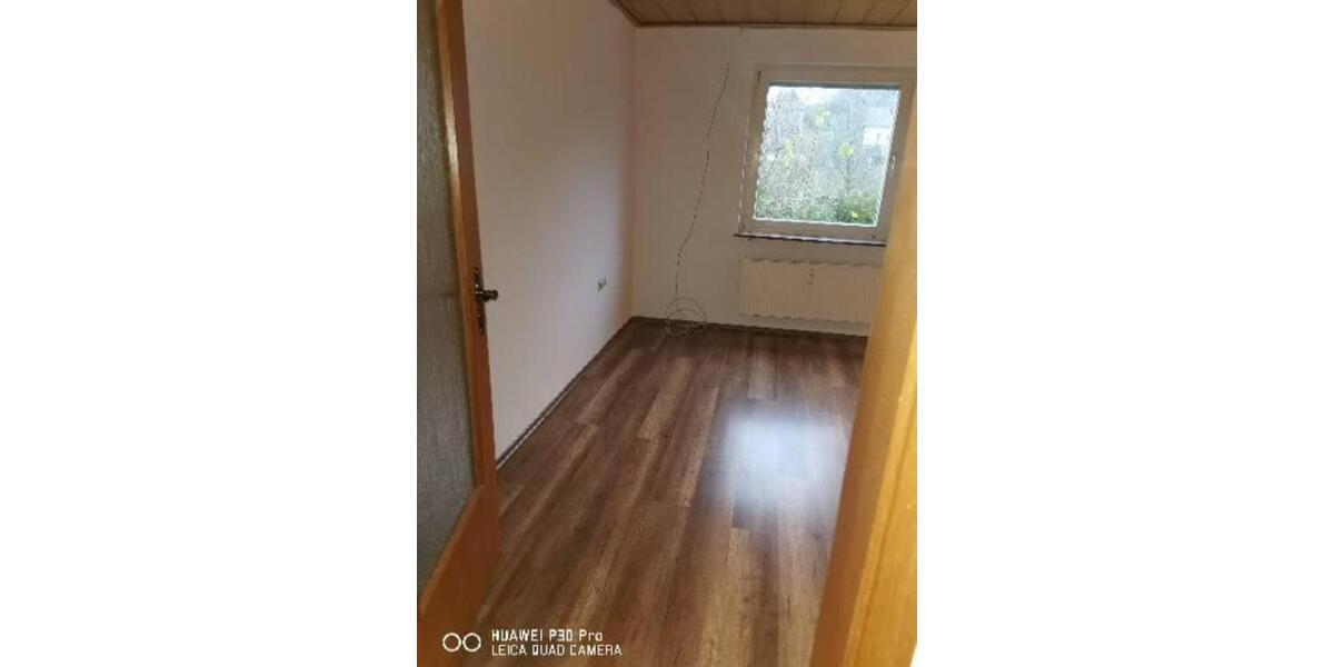 Erdgeschoßwohnung Netphen - 3 Zimmer, 80 m&sup2;, 700&euro; | Angebot:24592167