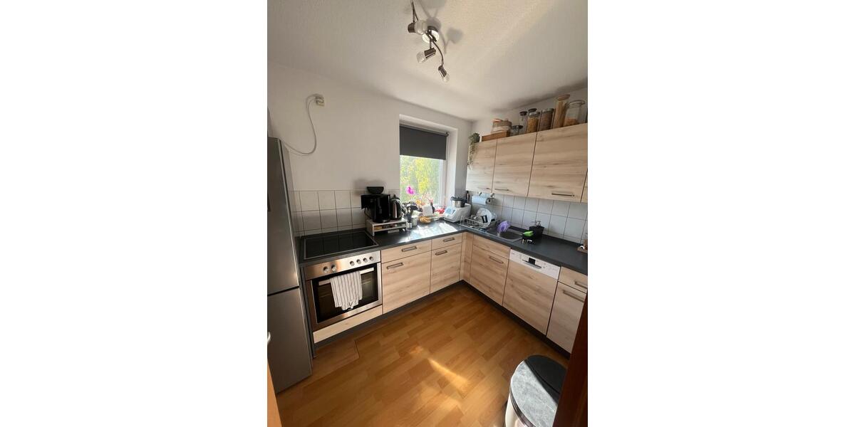 Dachgeschoßwohnung Gera Alt-Bieblach - 2.5 Zimmer, 74 m&sup2;, 900&euro; | Angebot:25992447