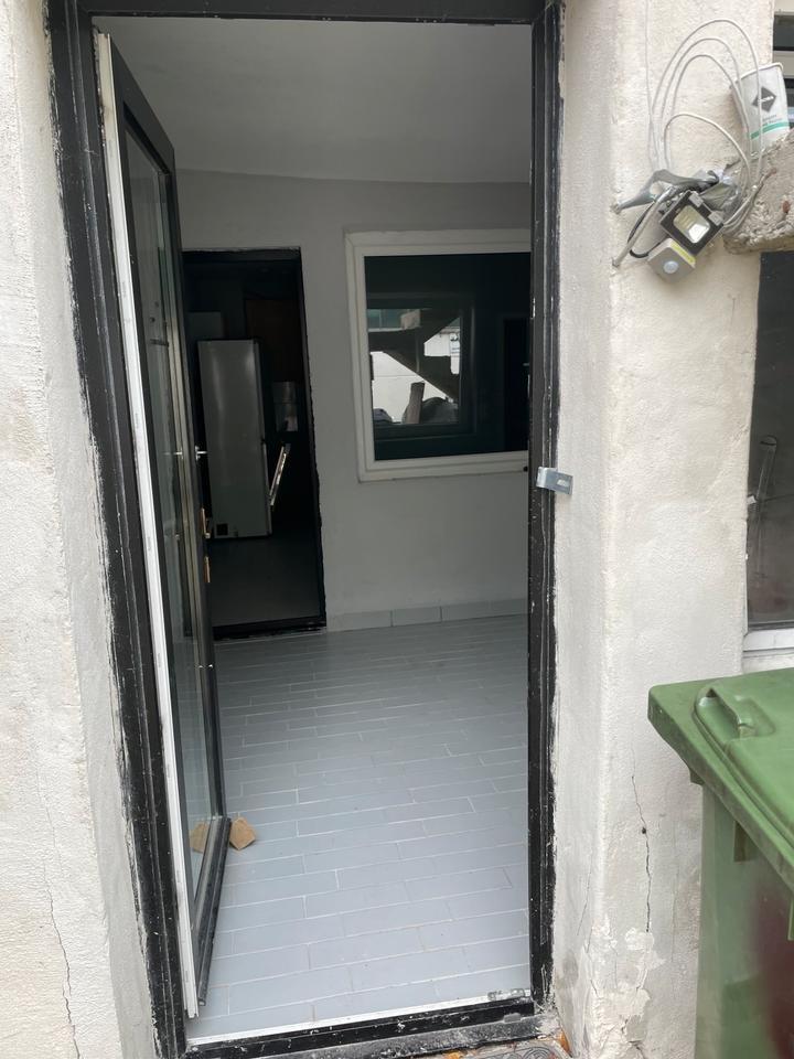 Zwei Zimmer vermieten zimmer