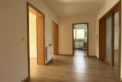 Wohnung Satteldorf - 3 Zimmer, 86 m&sup2;, 850&euro; | Angebot:24919498