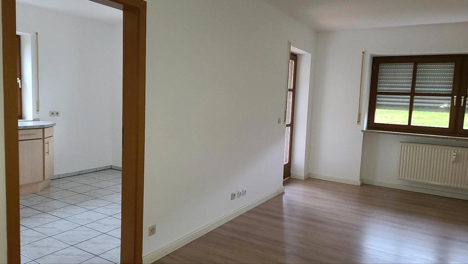 Terrassenwohnung Bayerbach - 3 Zimmer, 820&euro; | Angebot:23485892