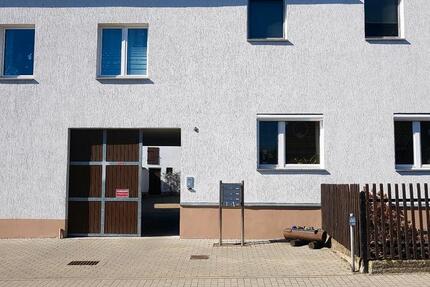 Wohnung Senftenberg - 3 Zimmer, 83 m&sup2;, 880&euro; | Angebot:27630471