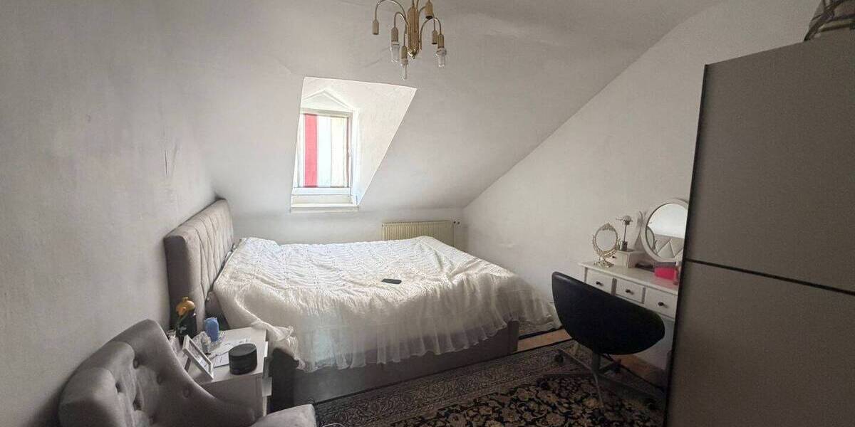 Etagenwohnung Bad Homburg vor der Höhe Bad Homburg - 5 Zimmer, 104 m&sup2;, 1.350&euro; | Angebot:26173660