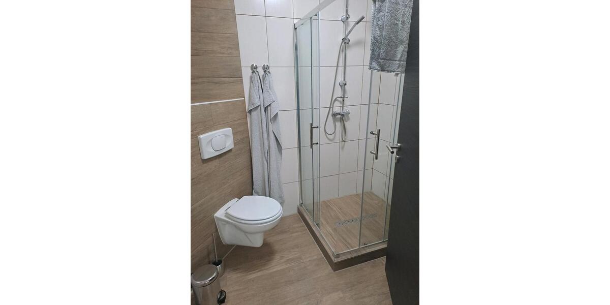 Wohnen auf Zeit Floß - 1 Zimmer, 20 m&sup2;, 165&euro; | Angebot:25921044