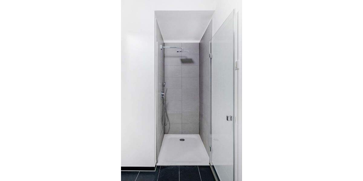 Etagenwohnung Berlin Mitte - 2 Zimmer, 67 m&sup2;, 1.750&euro; | Angebot:25709816