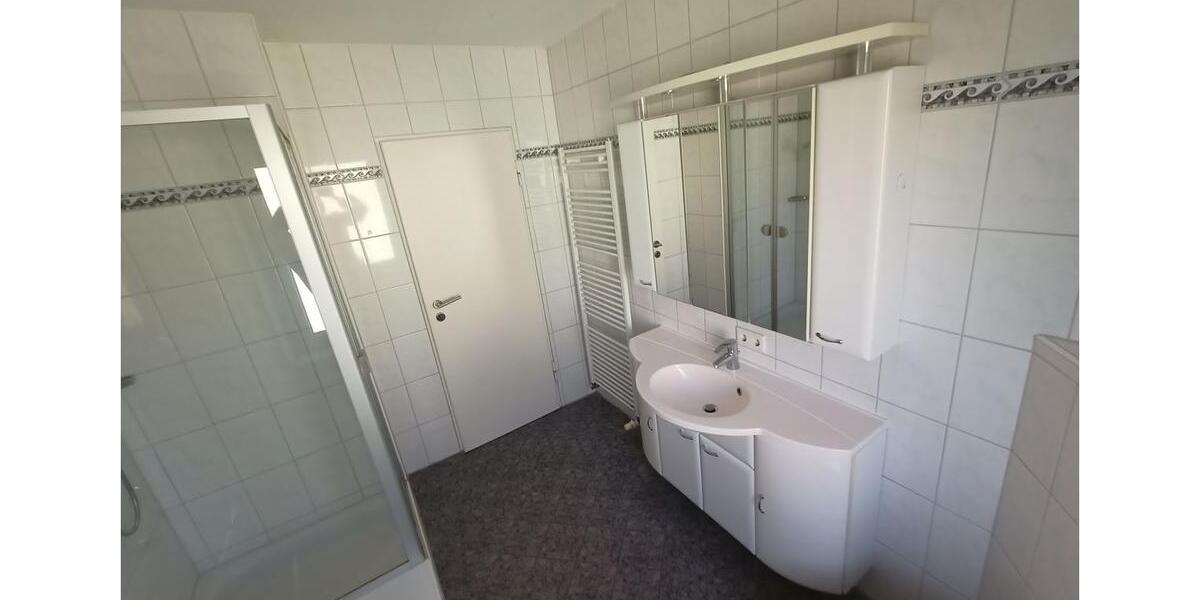 Etagenwohnung Bad Kissingen - 3 Zimmer, 80 m&sup2;, 630&euro; | Angebot:26512239