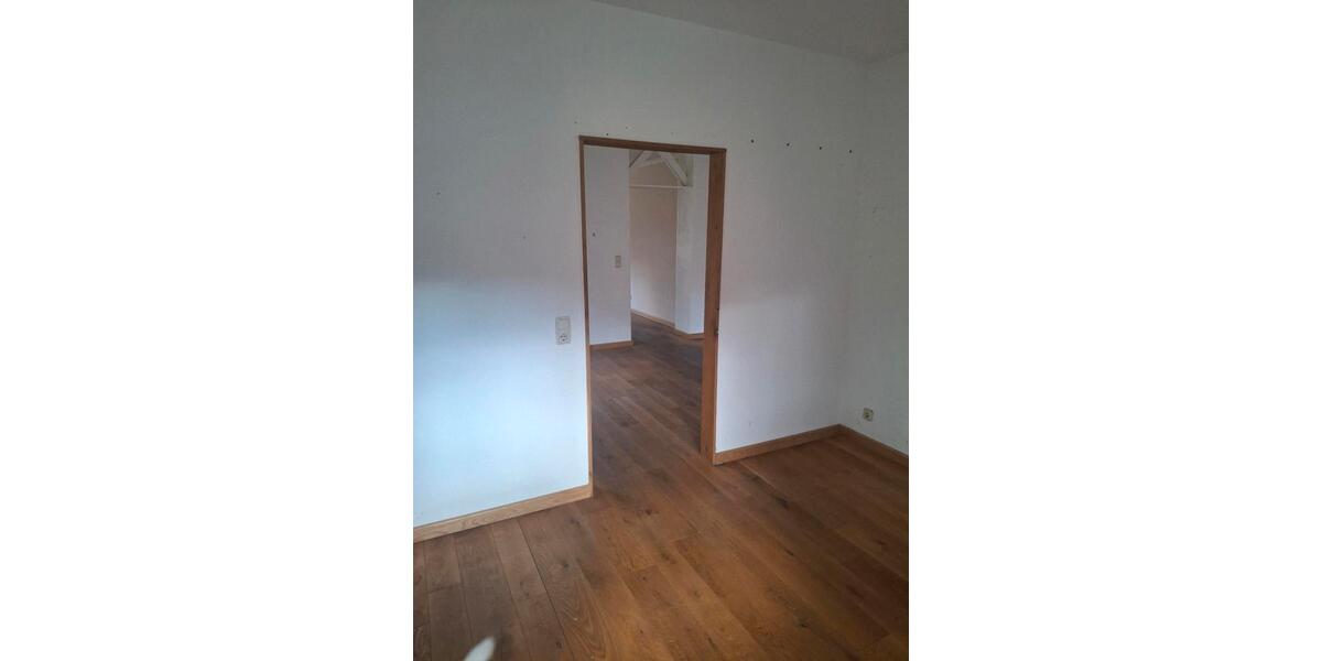 Einfamilienhaus Flintbek - 2 Zimmer, 90 m&sup2;, 1.650&euro; | Angebot:26512487