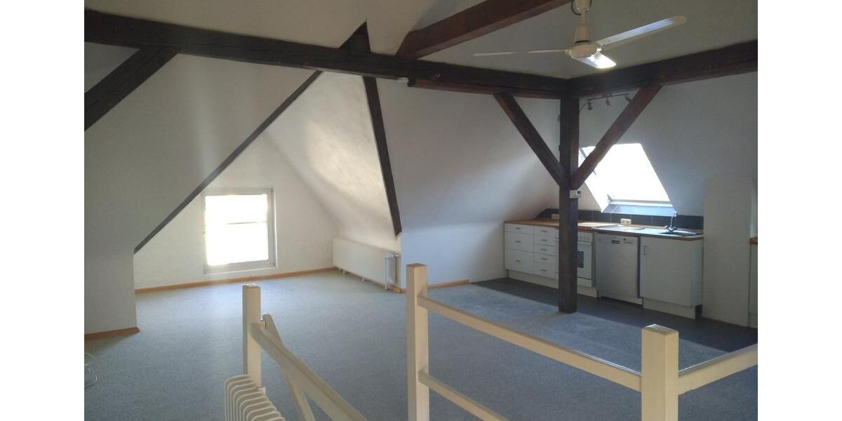 Dachgeschoßwohnung Saarbrücken Eschberg - 2 Zimmer, 70 m&sup2;, 670&euro; | Angebot:24566154