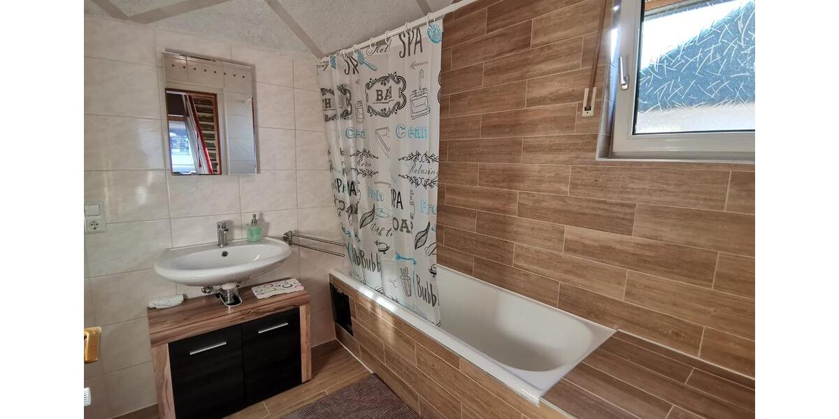 Wohnen auf Zeit Sankt Augustin - 4 Zimmer, 84 m&sup2;, 540&euro; | Angebot:26032064