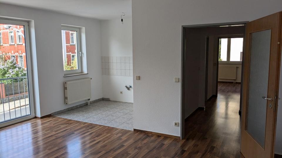 2 Kaltmieten frei! Günstige 2-Zimmer-Wohnung mit viel Potenzial!