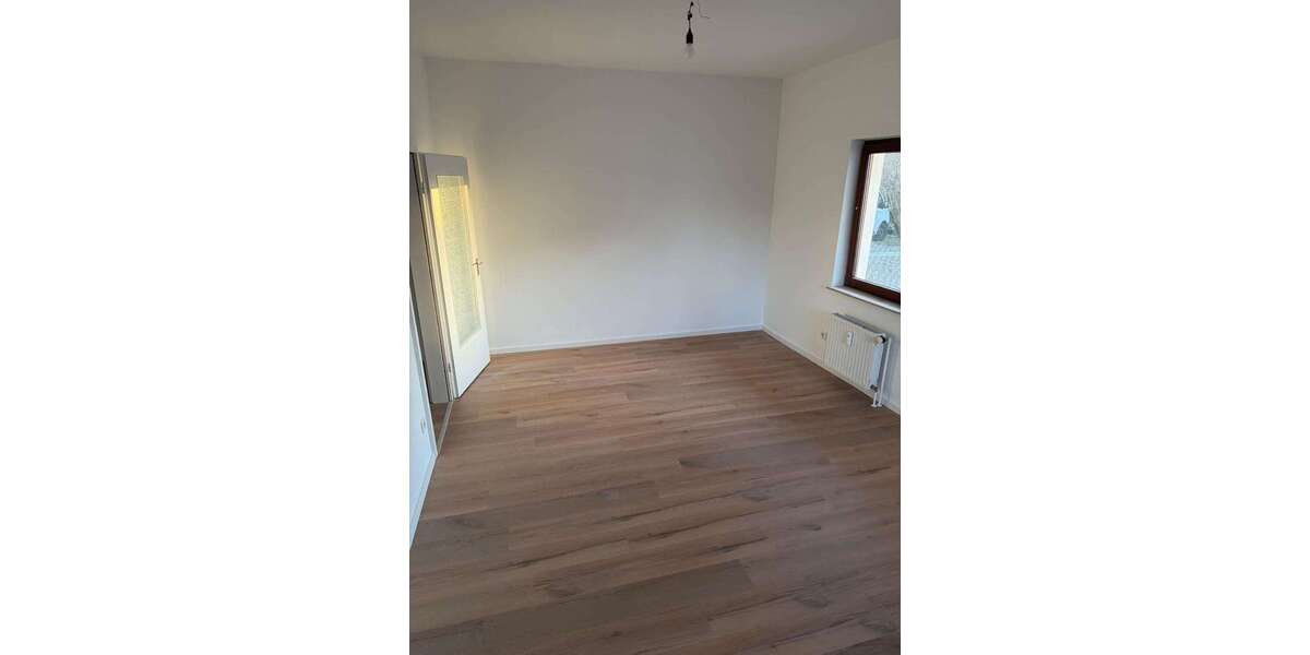 Etagenwohnung Taunusstein Neuhof - 1.5 Zimmer, 36 m&sup2;, 560&euro; | Angebot:26777115