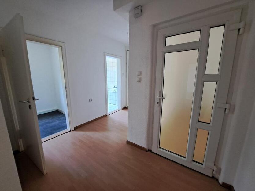 Leben in einer ruhigen Wohnsiedlung in KöditzBrunnenthal - 4-Zimmer-Wohnung ca. 83 m² Wohnfläche - Gemeinschaftsgarten