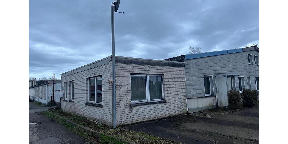 Halle 800 m² + 2 WE + Abstellpl. 800 m² Peterhagen zu vermieten zimmer