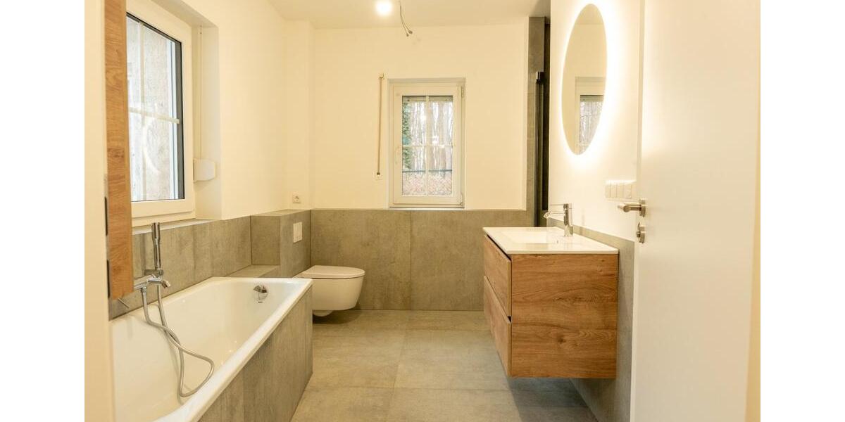 Etagenwohnung Bestensee - 3 Zimmer, 108 m&sup2;, 1.950&euro; | Angebot:25851491