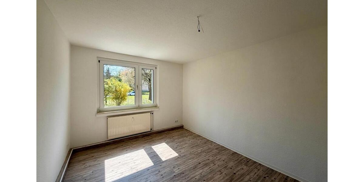 Erdgeschoßwohnung Weißenfels - 3 Zimmer, 58 m&sup2;, 350&euro; | Angebot:26635034