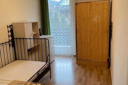 ab 1.Mai WG Zimmer mit DuscheWCBalkonParkplatz frei!!!!! 1 zimmer