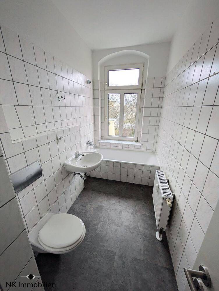 ++ wunderschöne, frisch sanierte 4-Raum Wohnung mit Balkon - ab sofort verfügbar ++