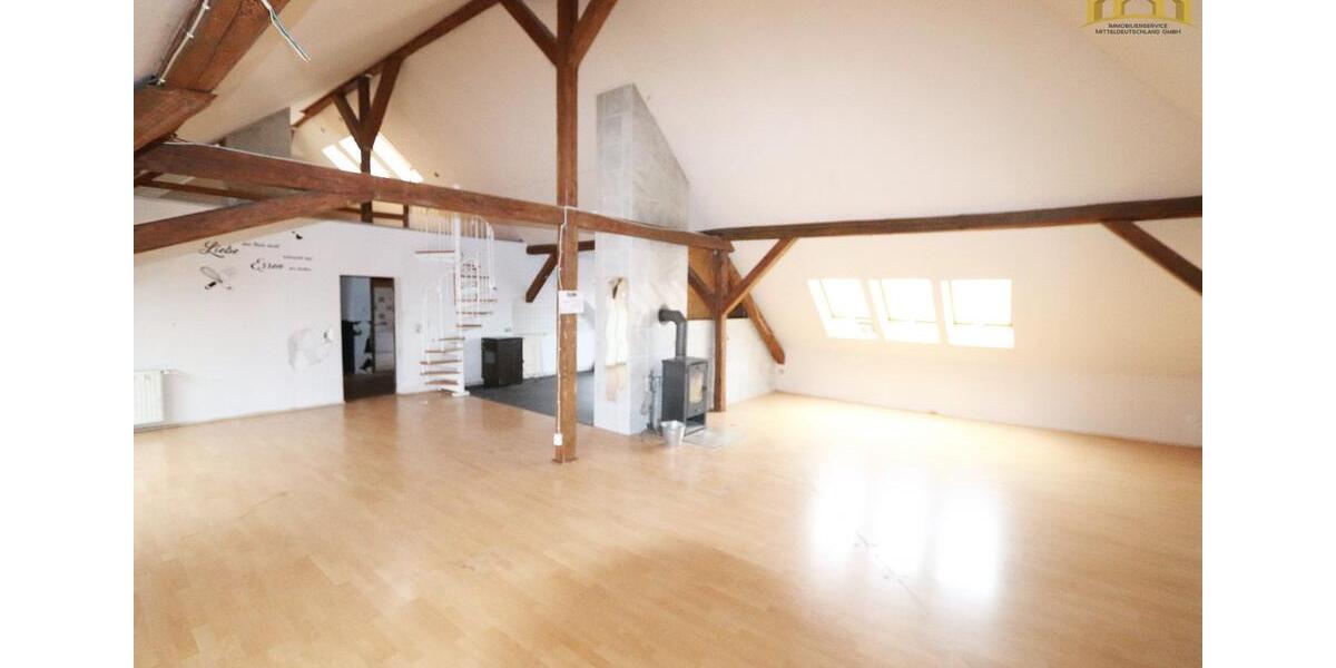 Dachgeschoßwohnung Hettstedt - 4 Zimmer, 120 m&sup2;, 540&euro; | Angebot:24942829