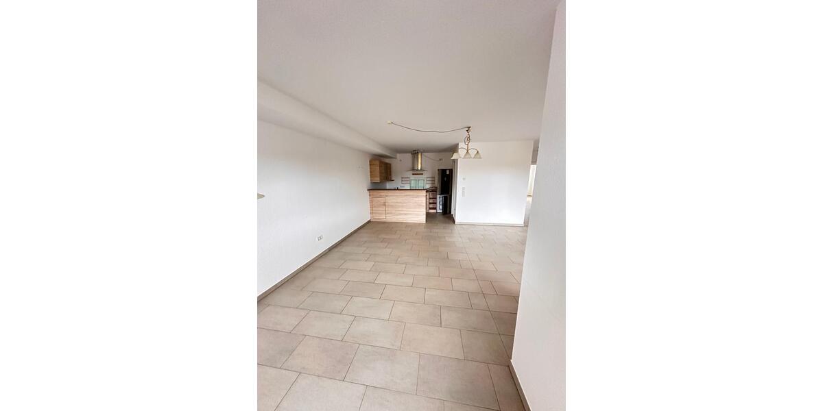 Etagenwohnung Korbach - 4 Zimmer, 115 m&sup2;, 1.150&euro; | Angebot:23246522
