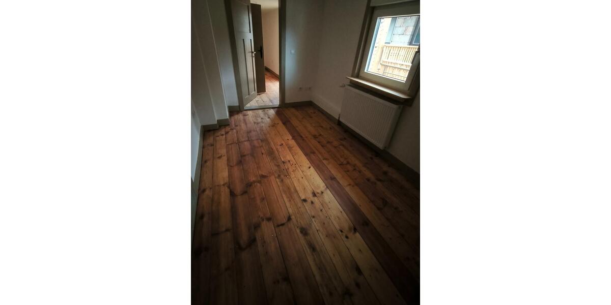 Etagenwohnung Bad König - 4 Zimmer, 125 m&sup2;, 1.150&euro; | Angebot:24650389