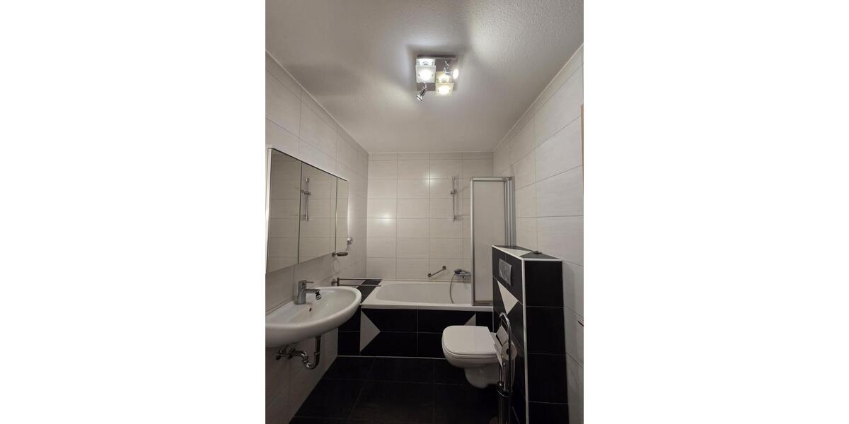 Etagenwohnung Wunsiedel - 2 Zimmer, 68 m&sup2;, 530&euro; | Angebot:25178622