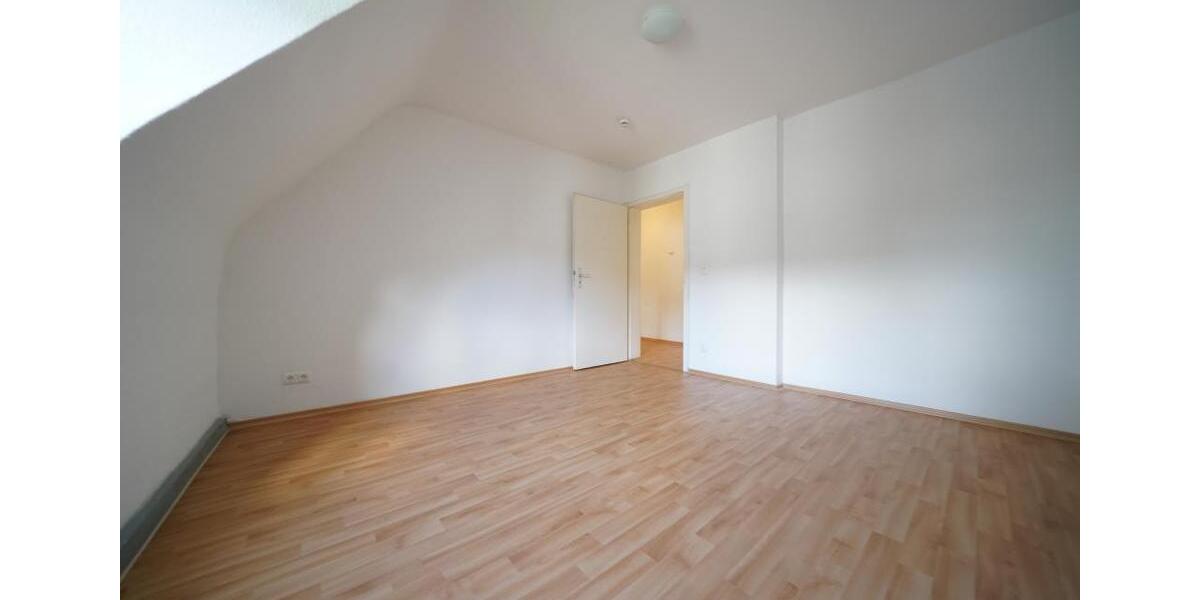 Dachgeschoßwohnung Bebra - 3 Zimmer, 54 m&sup2;, 385&euro; | Angebot:26553858