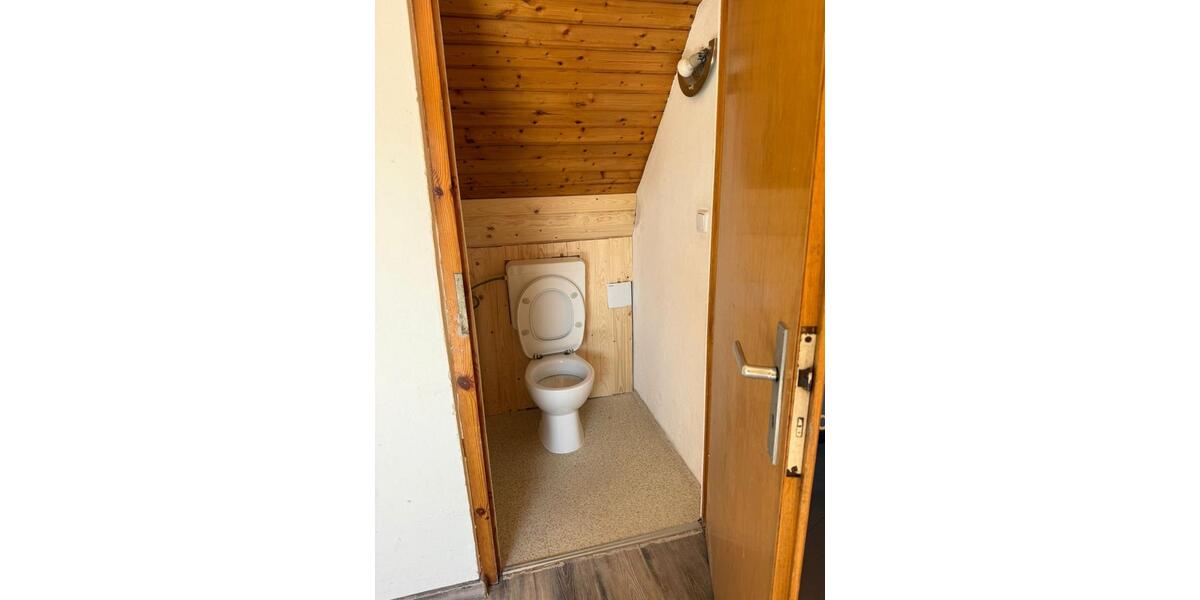 Dachgeschoßwohnung Reiskirchen - 3 Zimmer, 66 m&sup2;, 590&euro; | Angebot:24878830