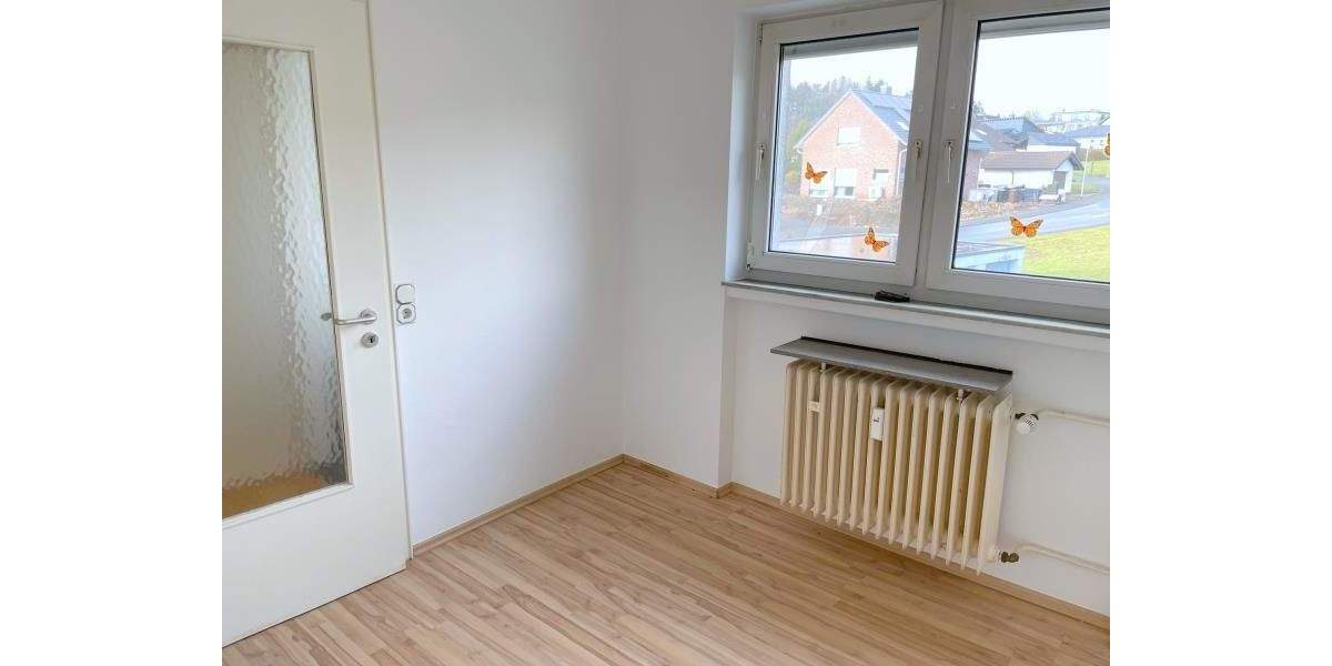 Geräumige 3-Zimmerwohnung mit Balkon in Großseifen 3 zimmer