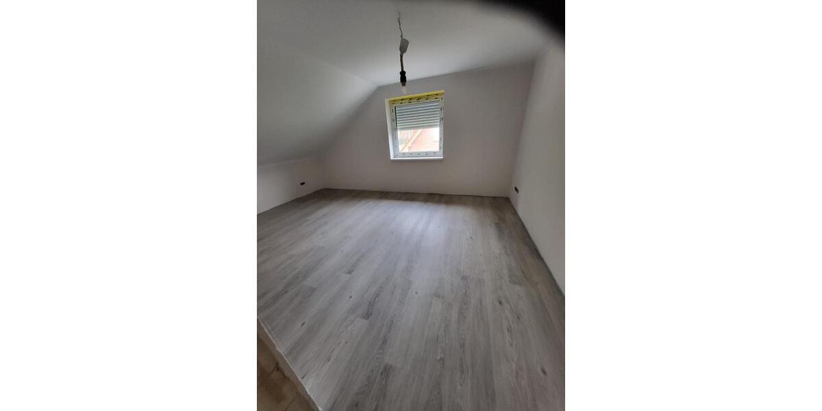 Dachgeschoßwohnung Barßel - 4 Zimmer, 90 m&sup2;, 900&euro; | Angebot:25839716