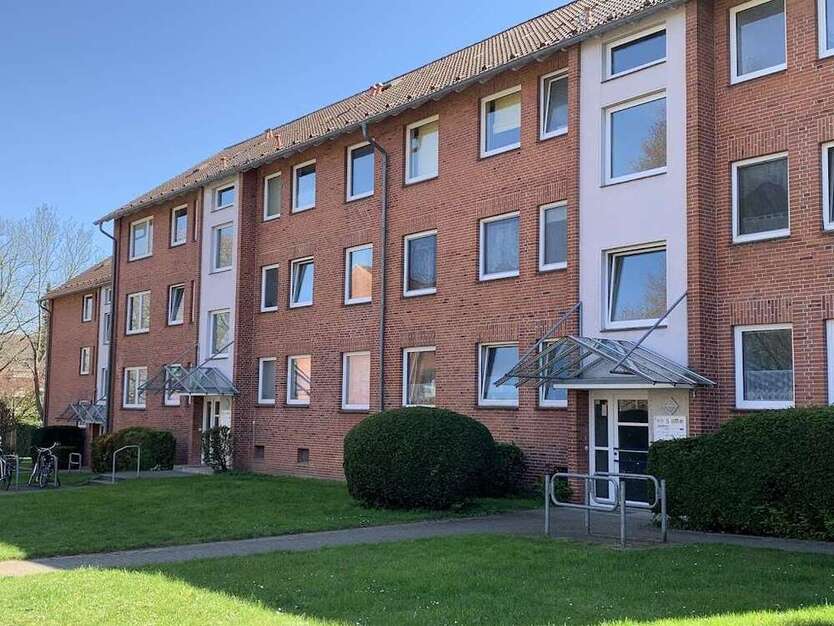 Wohnung zum Mieten in Kiel 292 € 30.7 m²