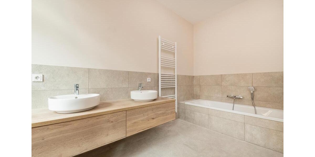 Etagenwohnung Eisenach - 4 Zimmer, 131 m&sup2;, 1.219&euro; | Angebot:25991843