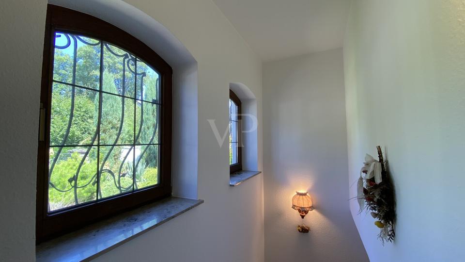 Einfamilienhaus Netphen - 7 Zimmer, 197 m&sup2;, 1.600&euro; | Angebot:25765235