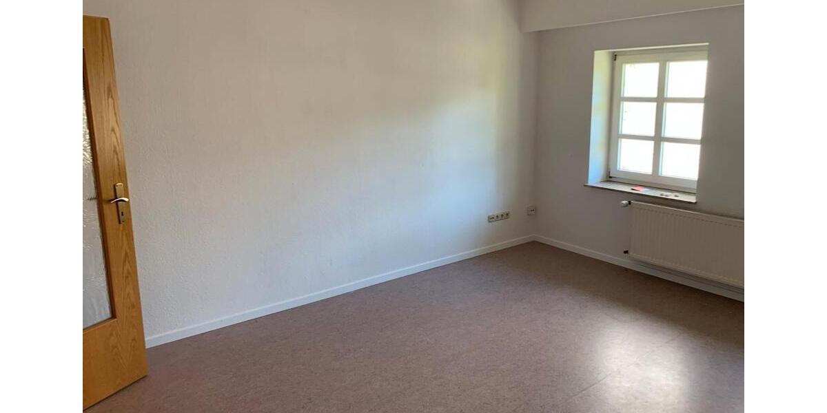 Etagenwohnung Diemelsee - 4 Zimmer, 100 m&sup2;, 600&euro; | Angebot:25964086