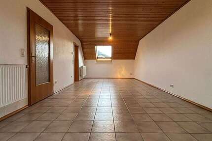 Wohnung Rodenbach - 4 Zimmer, 152 m&sup2;, 990&euro; | Angebot:24705308