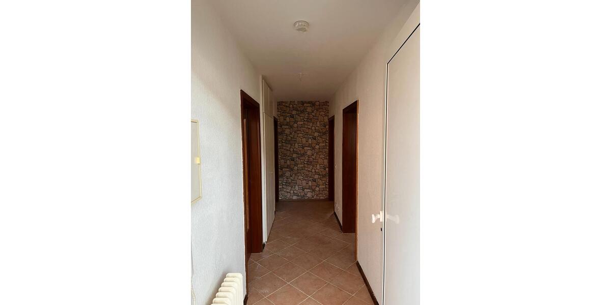 Etagenwohnung Wuppertal - 2 Zimmer, 67 m&sup2;, 550&euro; | Angebot:26001850