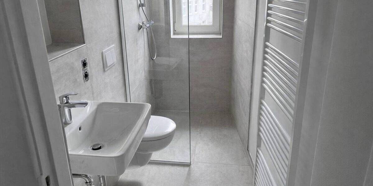 Etagenwohnung Stralsund Frankenvorstadt - 4 Zimmer, 80 m&sup2;, 1.120&euro; | Angebot:26102923