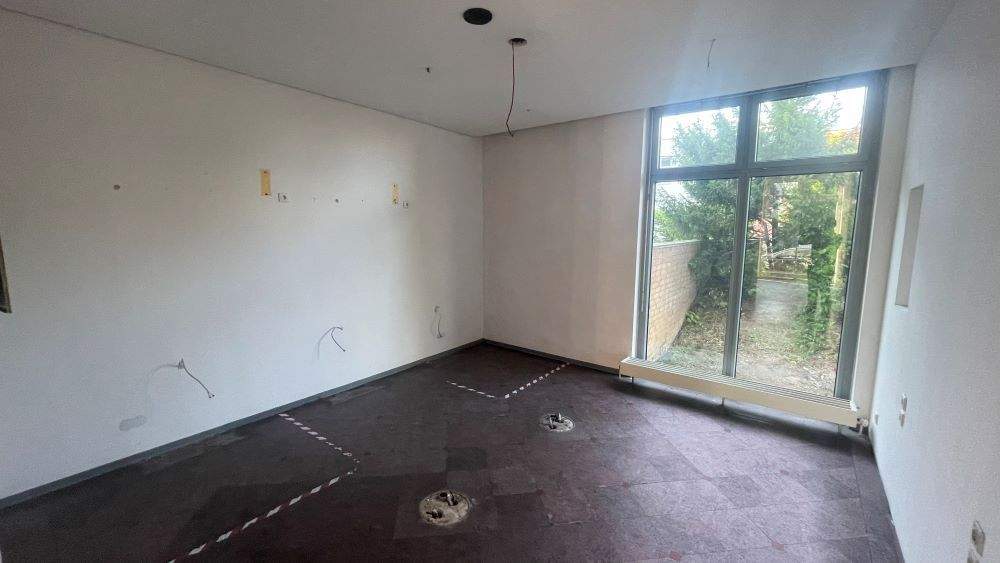 Gewerbeobjekt Schwerin Schelfstadt - 1 Zimmer, 73 m&sup2;, 600&euro; | Angebot:25779377