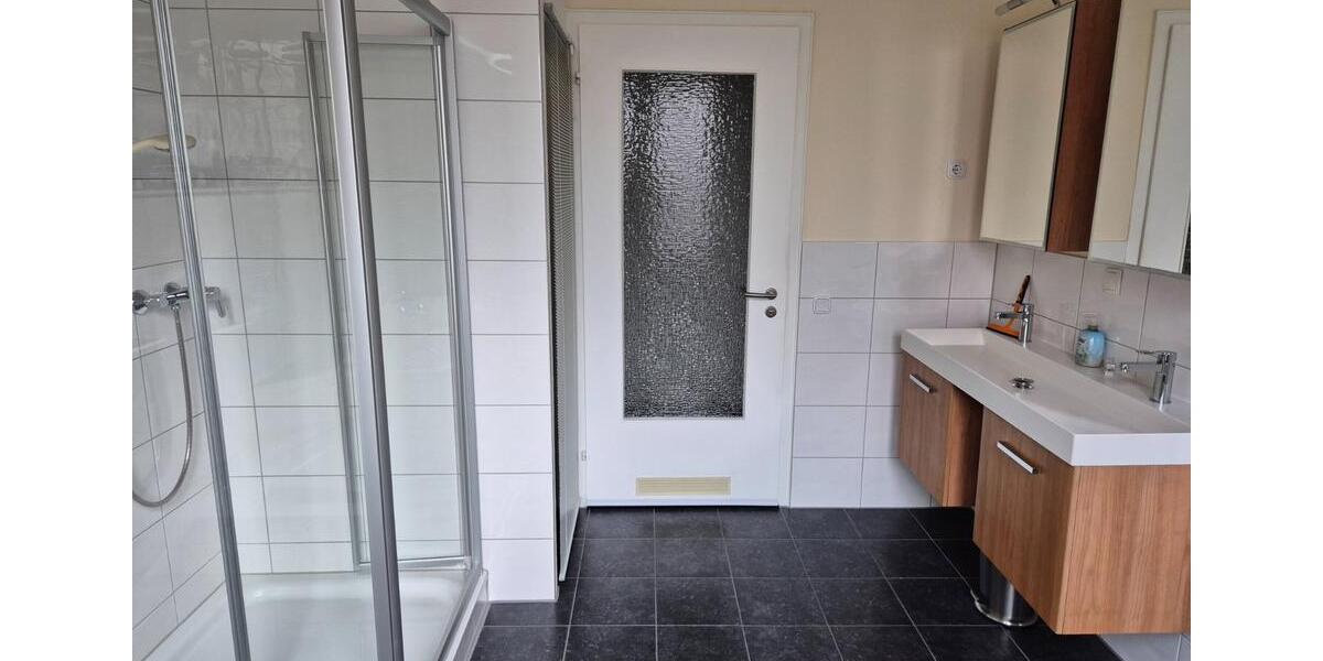 Gehobene 3 Zimmer Altbauwohnung 3 zimmer