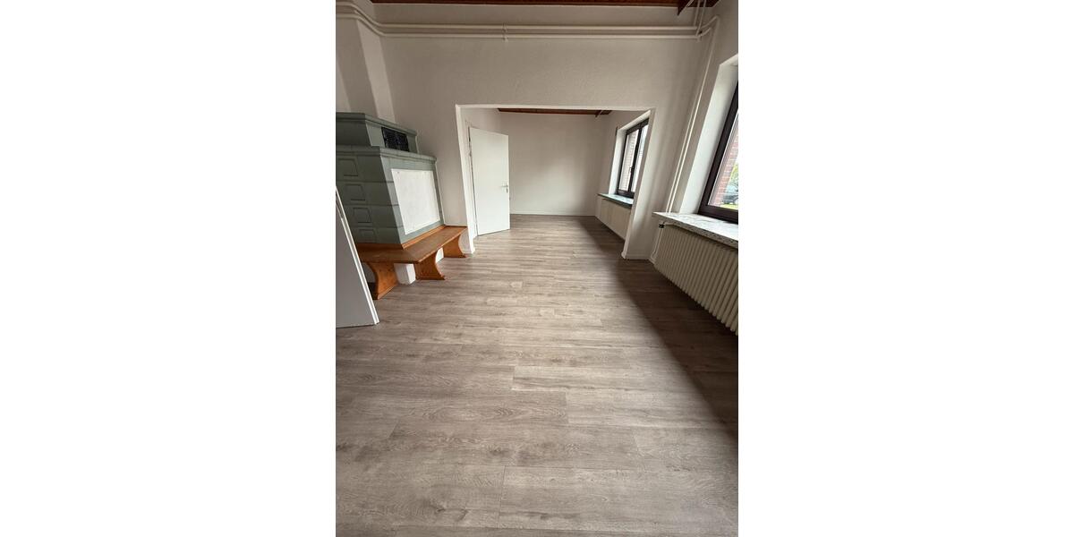 Einfamilienhaus Bergen - 5 Zimmer, 154 m&sup2;, 1.200&euro; | Angebot:26461232