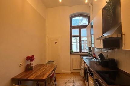 Wohnen auf Zeit Wiesbaden Nordost - 3 Zimmer, 15 m&sup2;, 550&euro; | Angebot:24865992