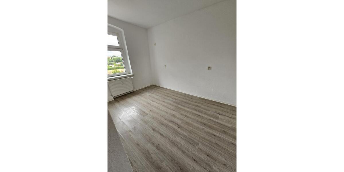 Helle Renovierte 2-Raum-Wohnung in MagdeburgLemsdorf 2 zimmer