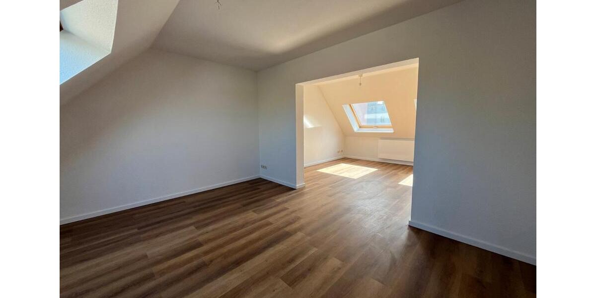 Dachgeschoßwohnung Stralsund - 3 Zimmer, 83 m&sup2;, 820&euro; | Angebot:26477490