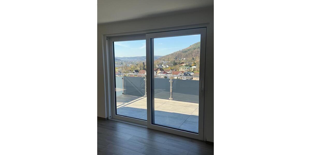 Dachgeschoßwohnung Breuberg - 4 Zimmer, 114 m&sup2;, 1.200&euro; | Angebot:26547089